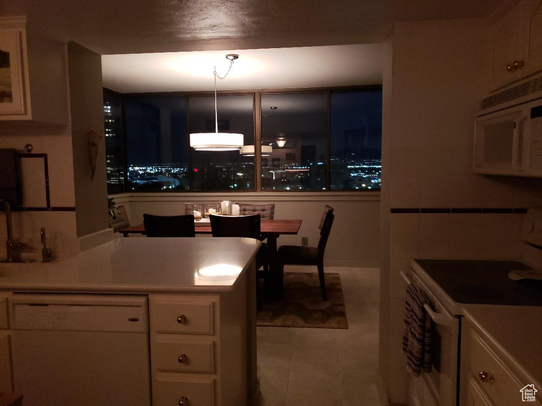 ZIONS SUMMIT - Residential