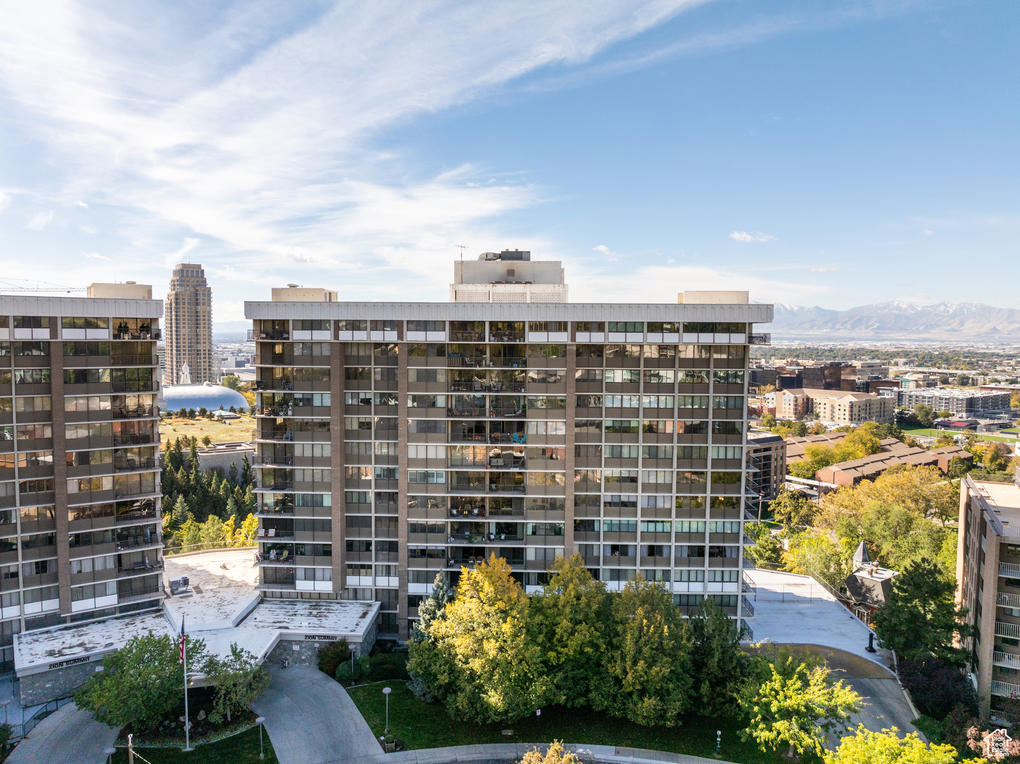 ZIONS SUMMIT - Residential