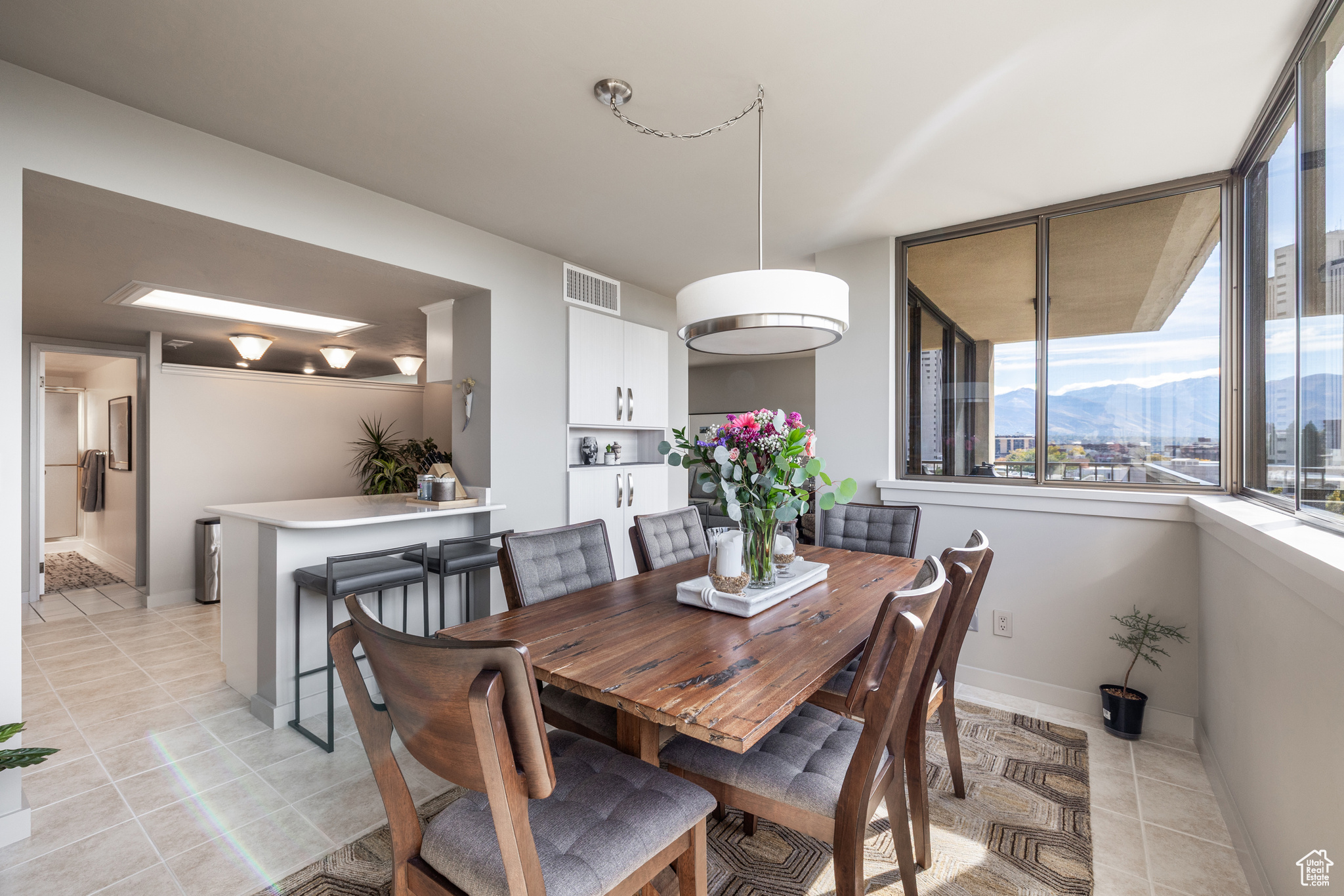 ZIONS SUMMIT - Residential