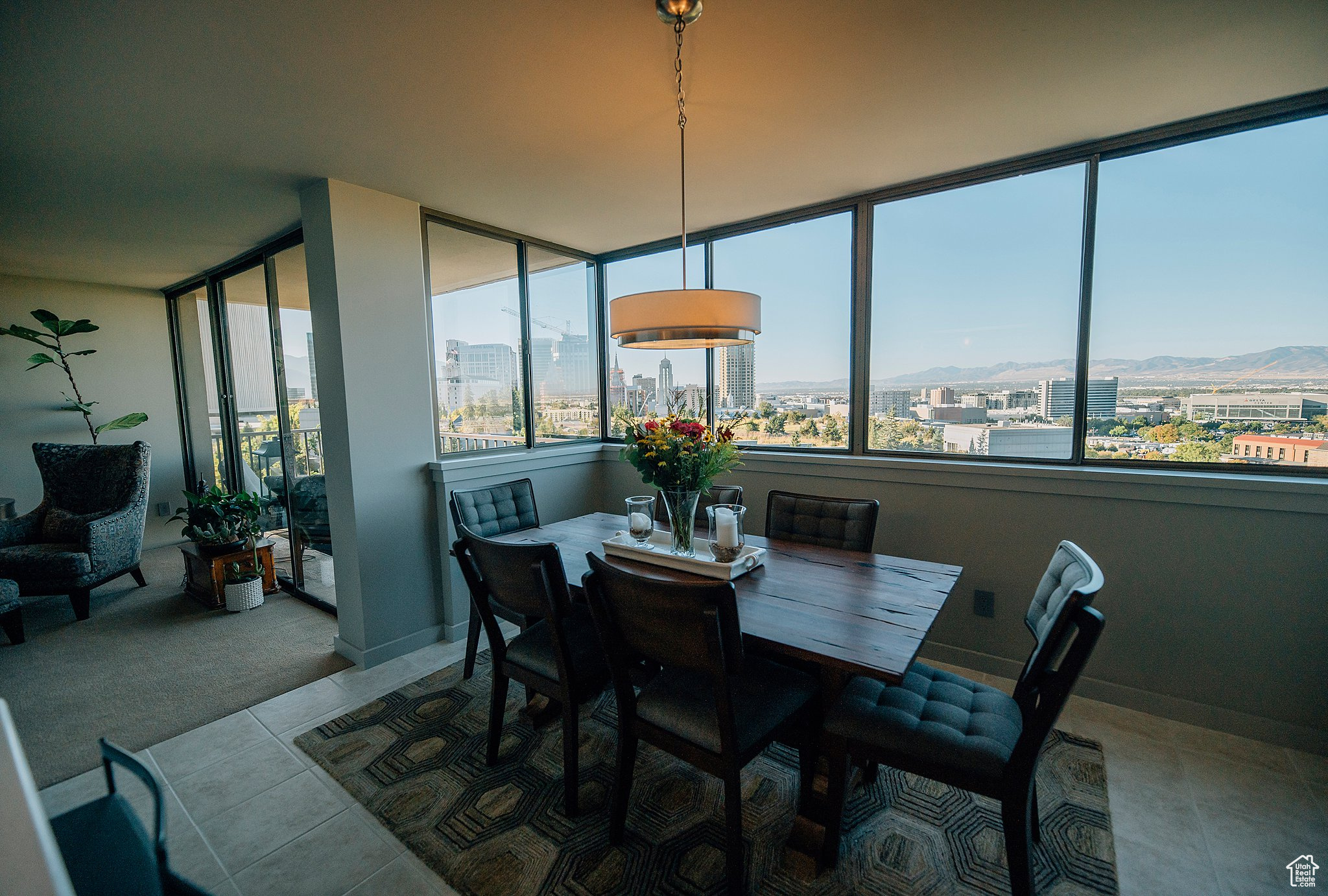 ZIONS SUMMIT - Residential
