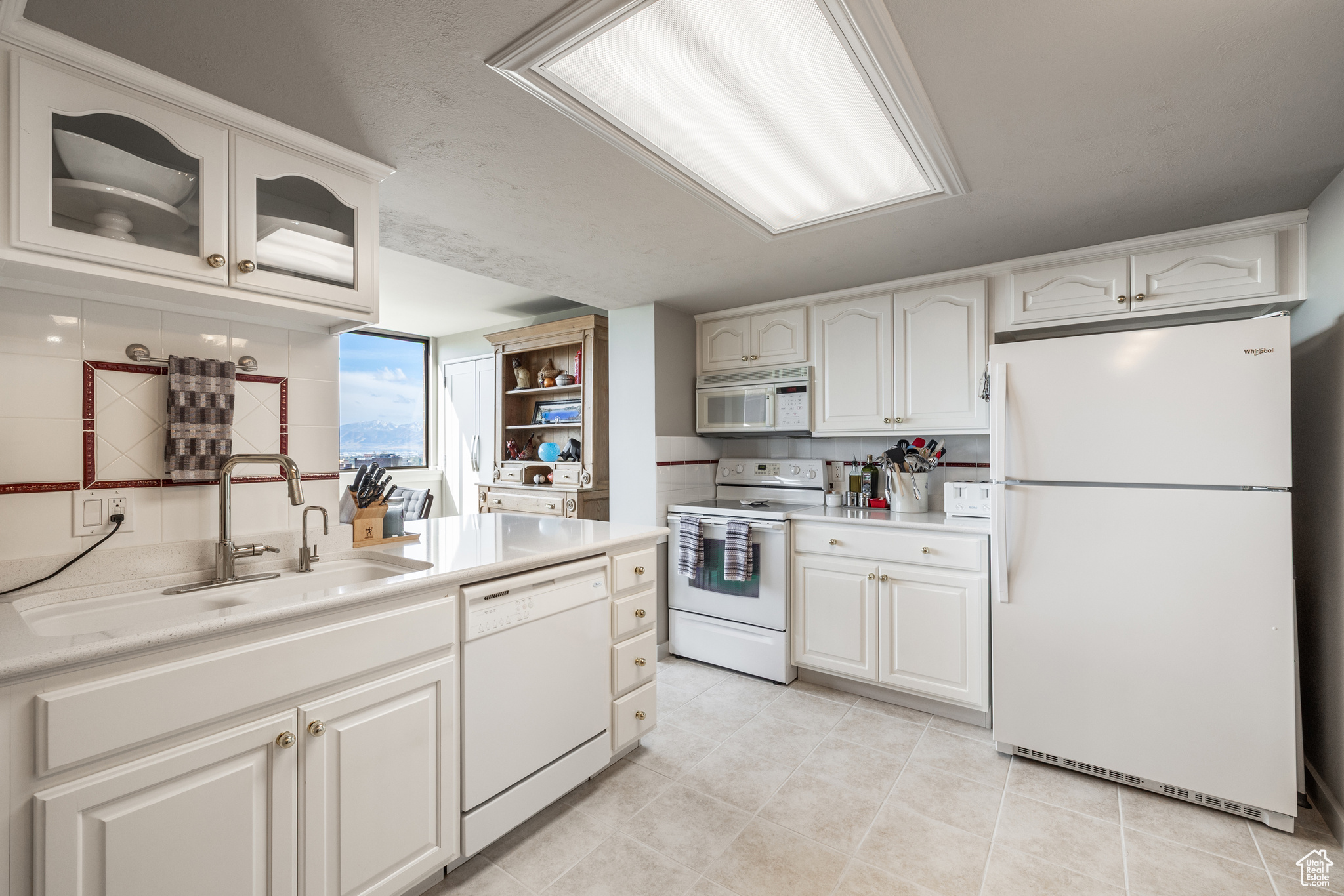 ZIONS SUMMIT - Residential