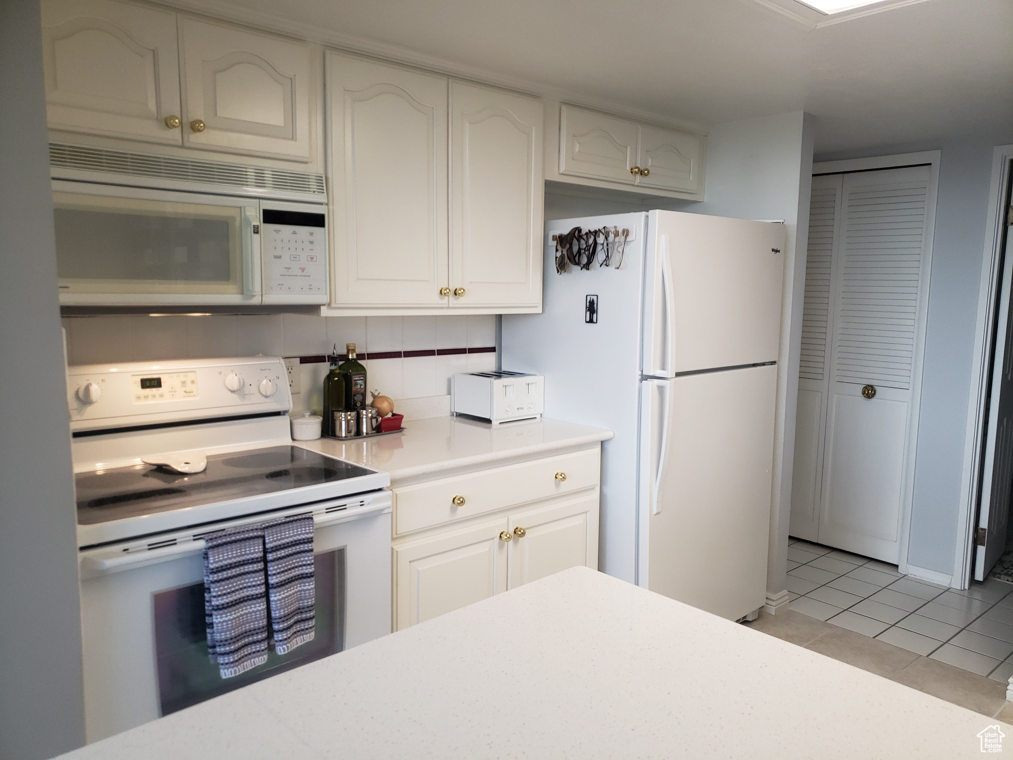 ZIONS SUMMIT - Residential
