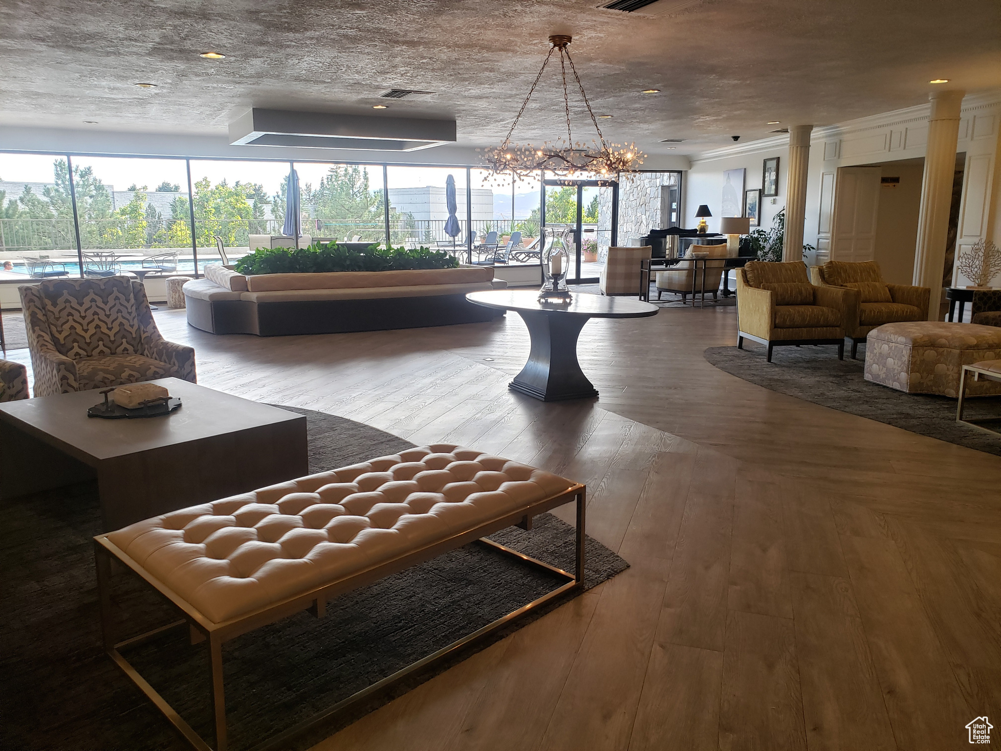ZIONS SUMMIT - Residential
