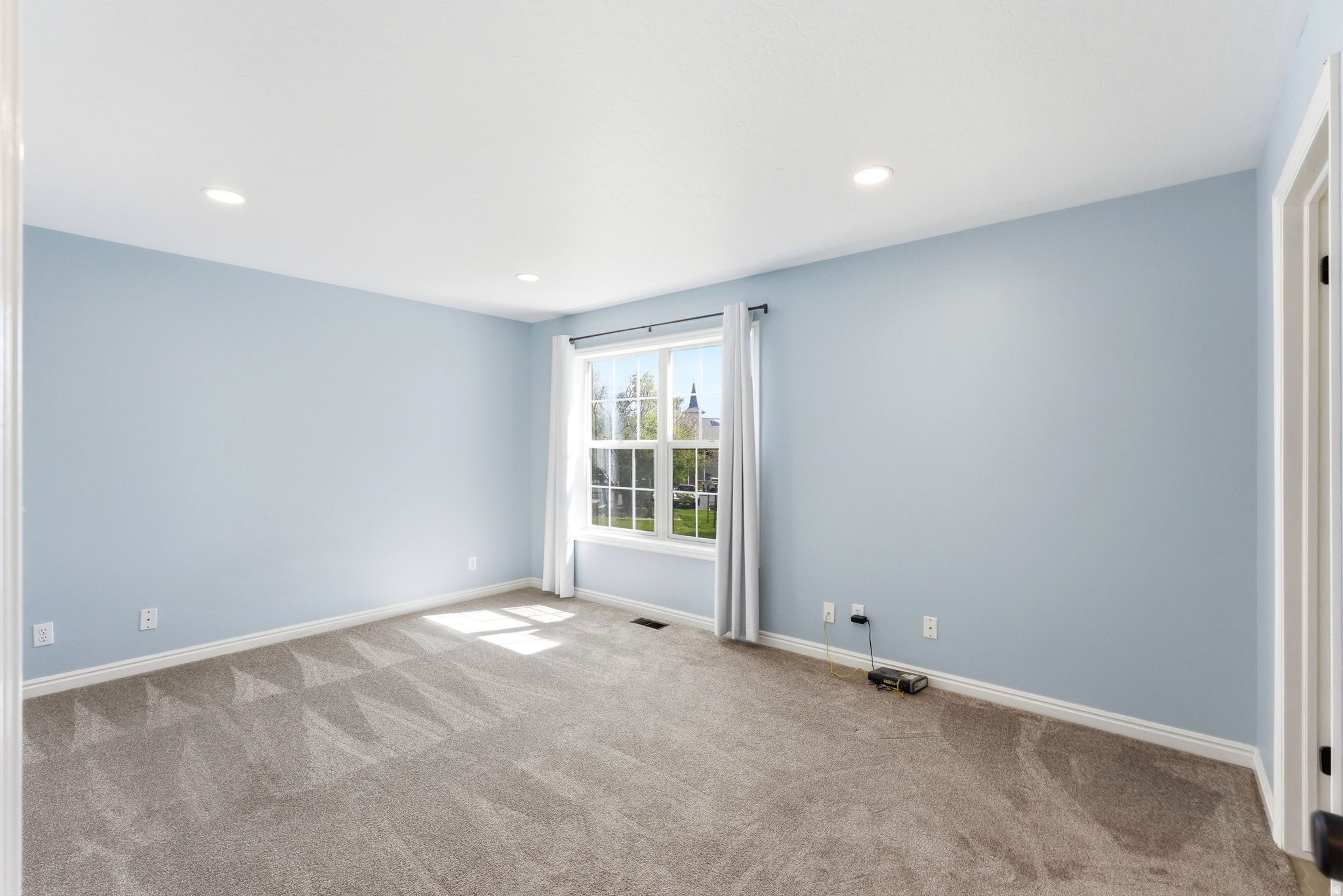 SWISS OAKS CONDOMINIUMS - Residential