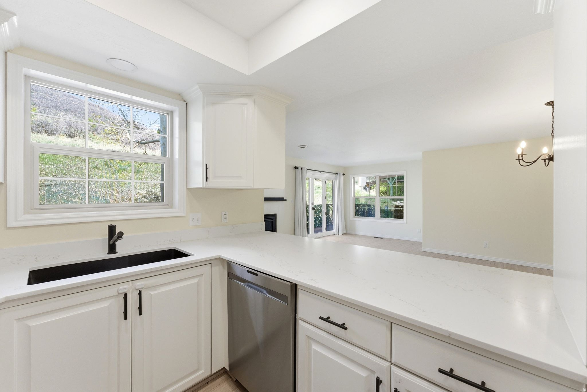 SWISS OAKS CONDOMINIUMS - Residential