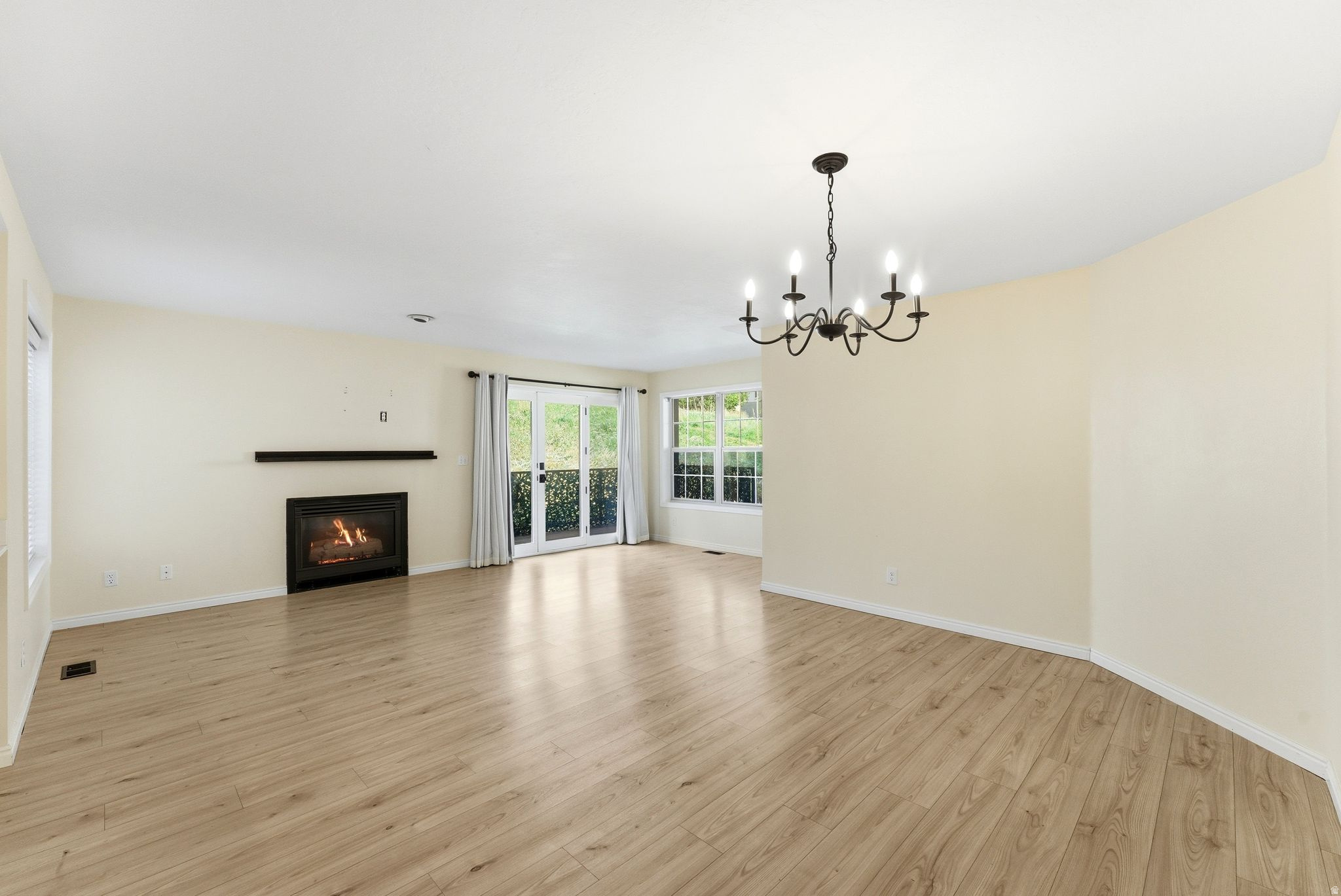 SWISS OAKS CONDOMINIUMS - Residential