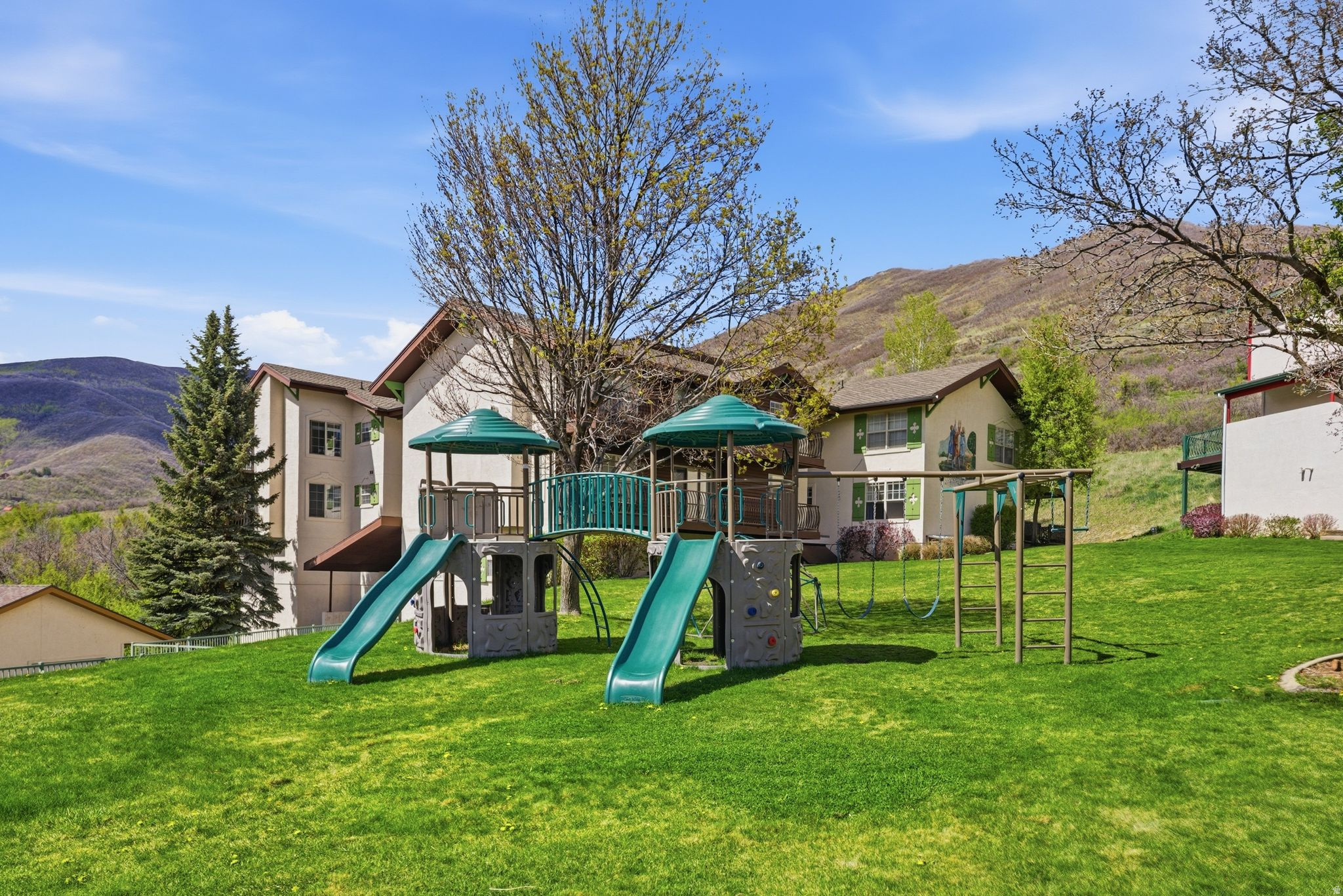 SWISS OAKS CONDOMINIUMS - Residential