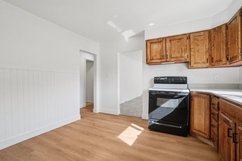 Tiny photo for 160 S 700 E, Pleasant Grove, UT 84062 (MLS # 2120469)