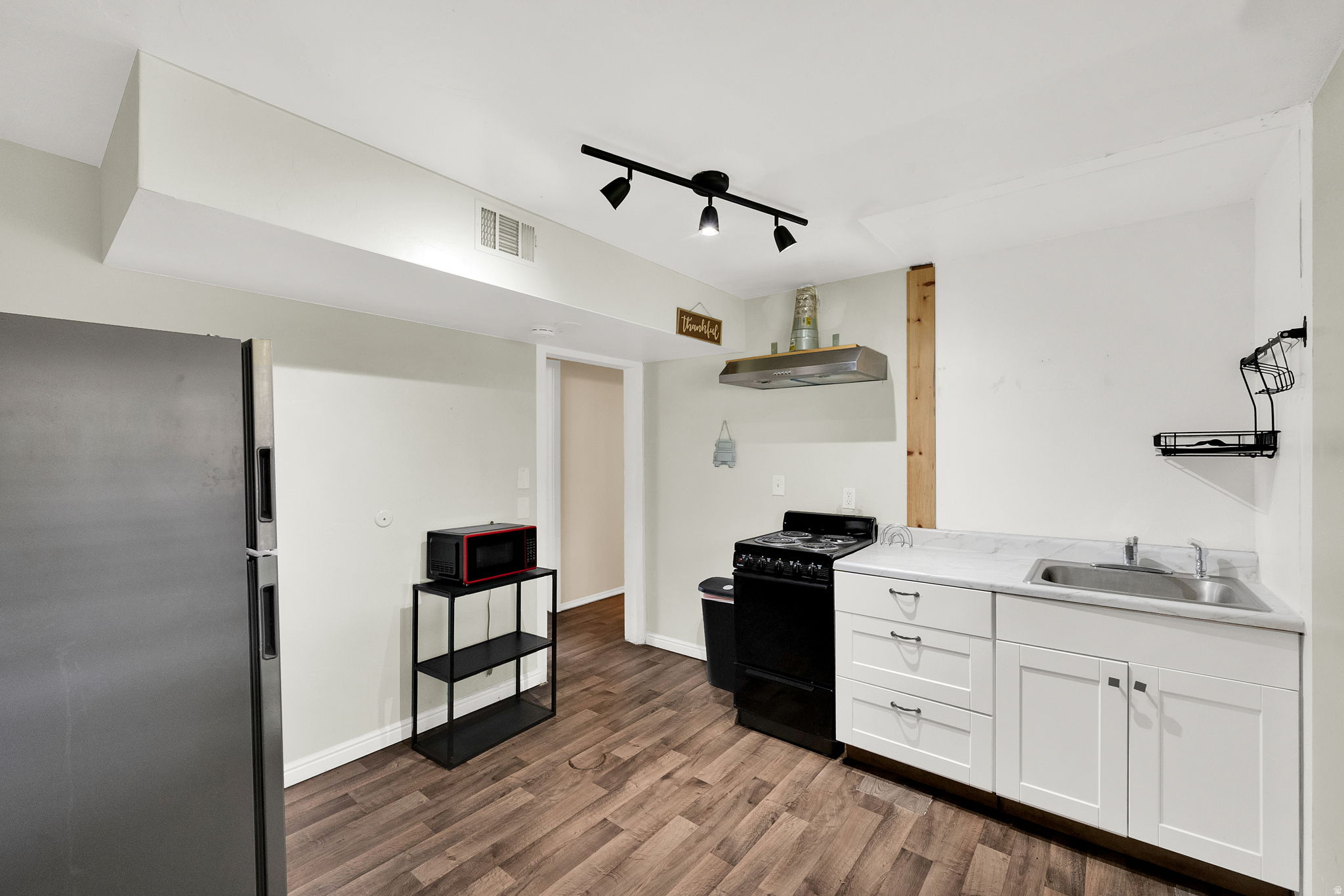 SPRING VALLEY - Residential