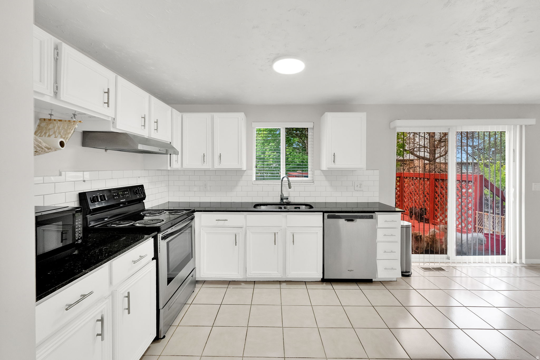 SPRING VALLEY - Residential