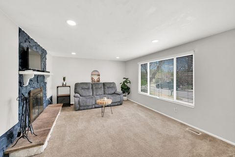 Tiny photo for 4584 S KNIGHTSBRIDGE RD, Taylorsville, UT 84129 (MLS # 2153836)