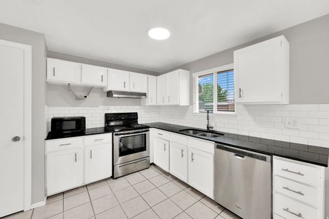 Tiny photo for 4584 S KNIGHTSBRIDGE RD, Taylorsville, UT 84129 (MLS # 2153836)