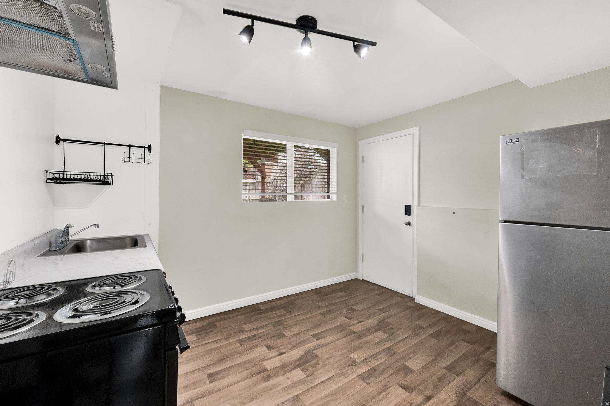 SPRING VALLEY - Residential