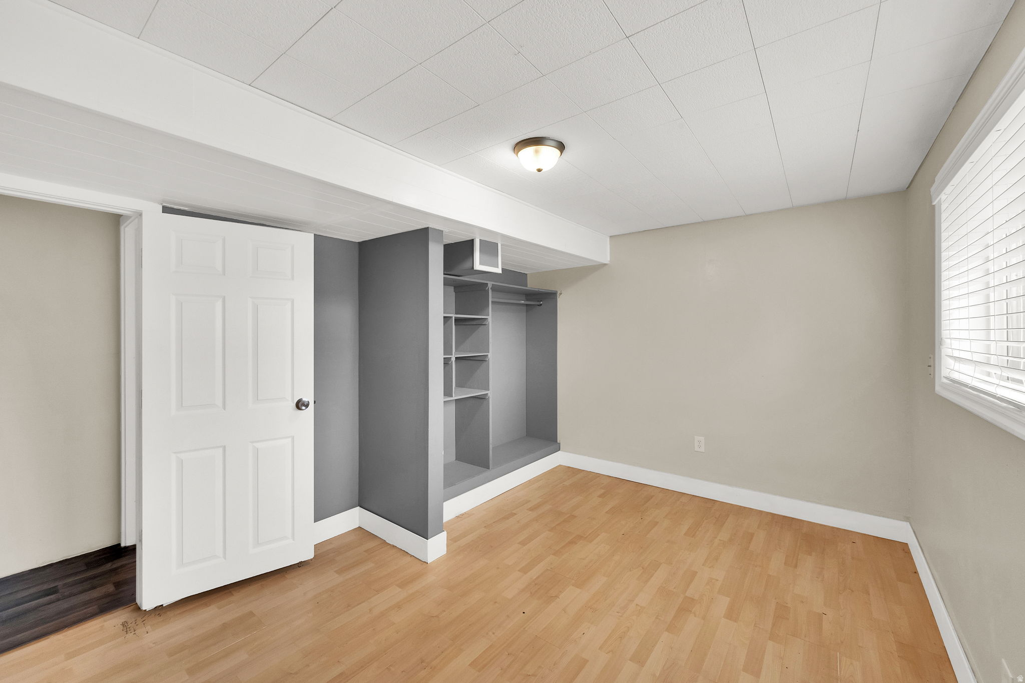 SPRING VALLEY - Residential