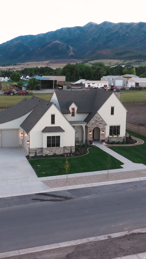 Homes For Sale - 28 E 850<br/> Cache County, Mendon, UT 84325