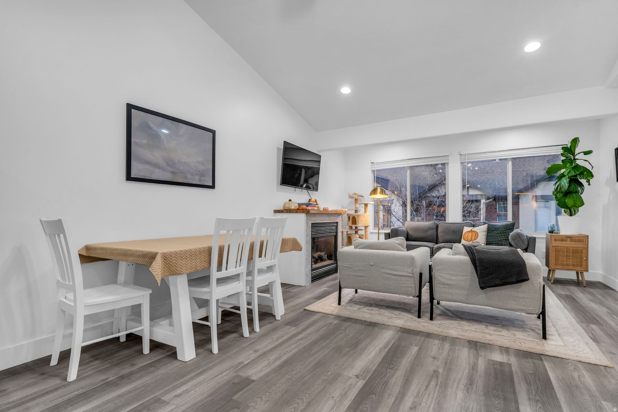 MEADOWS - Residential