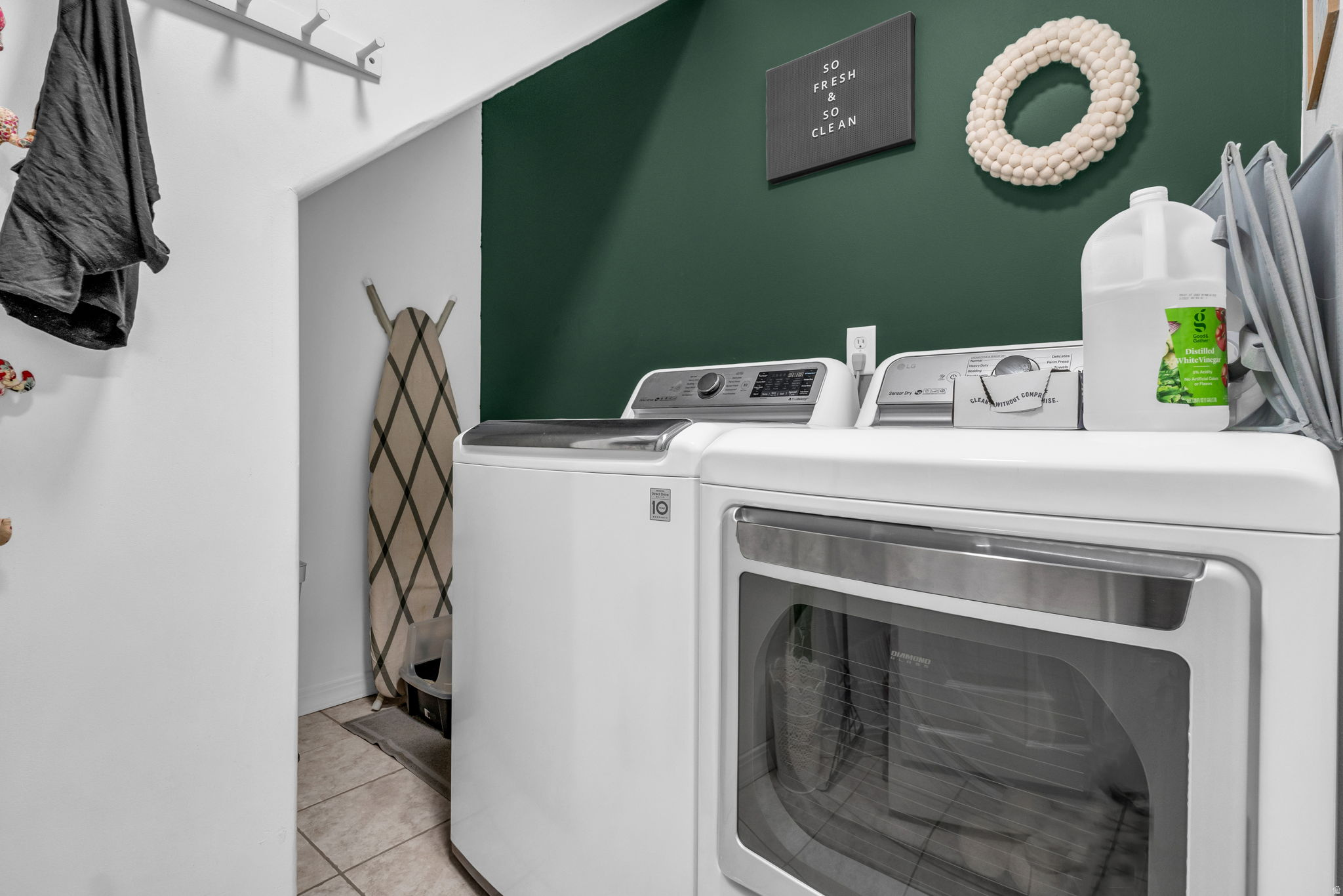 MEADOWS - Residential