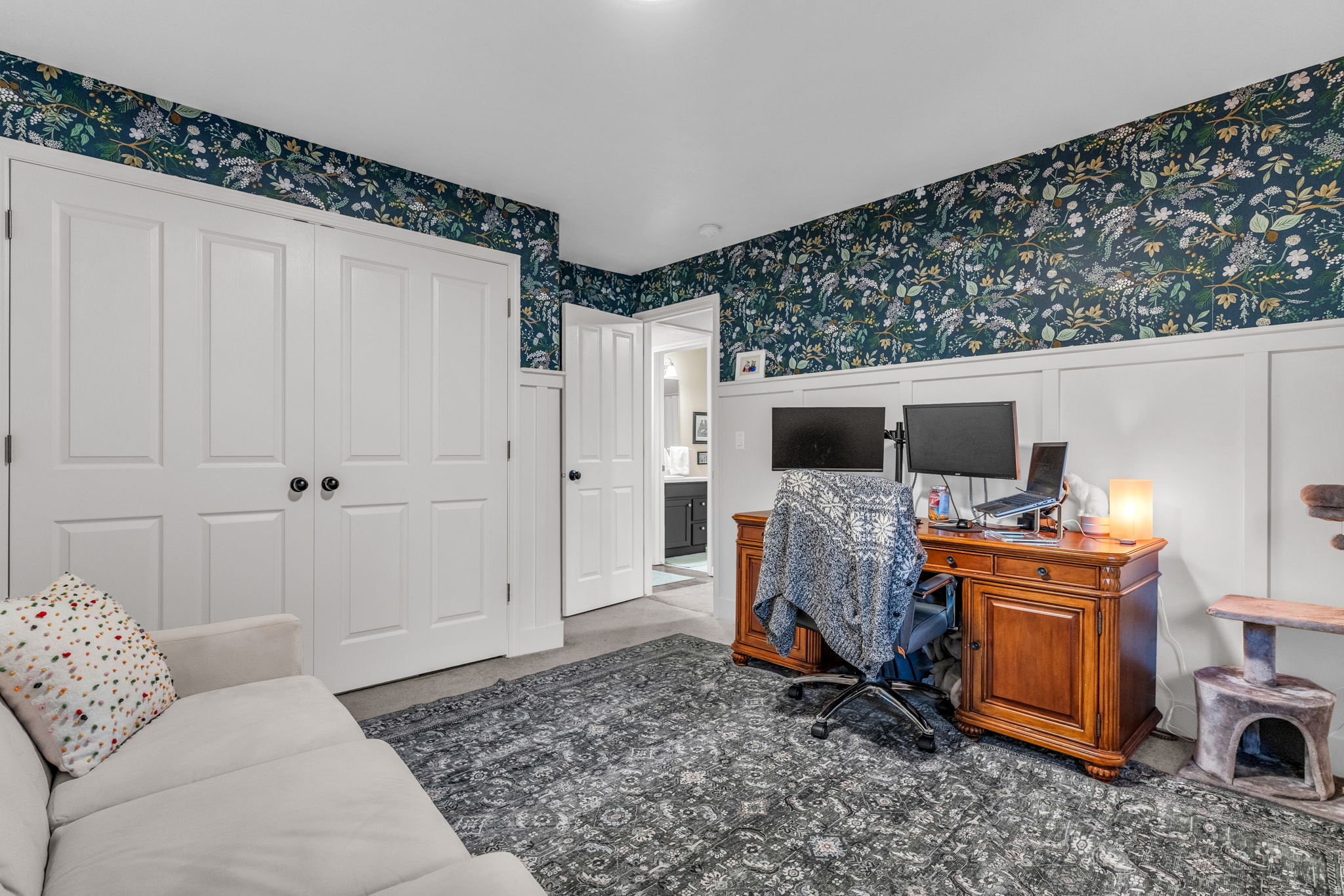 MEADOWS - Residential