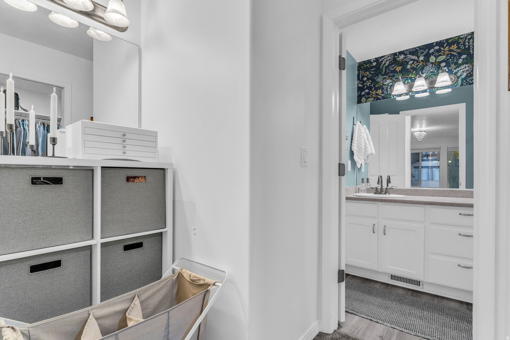 MEADOWS - Residential