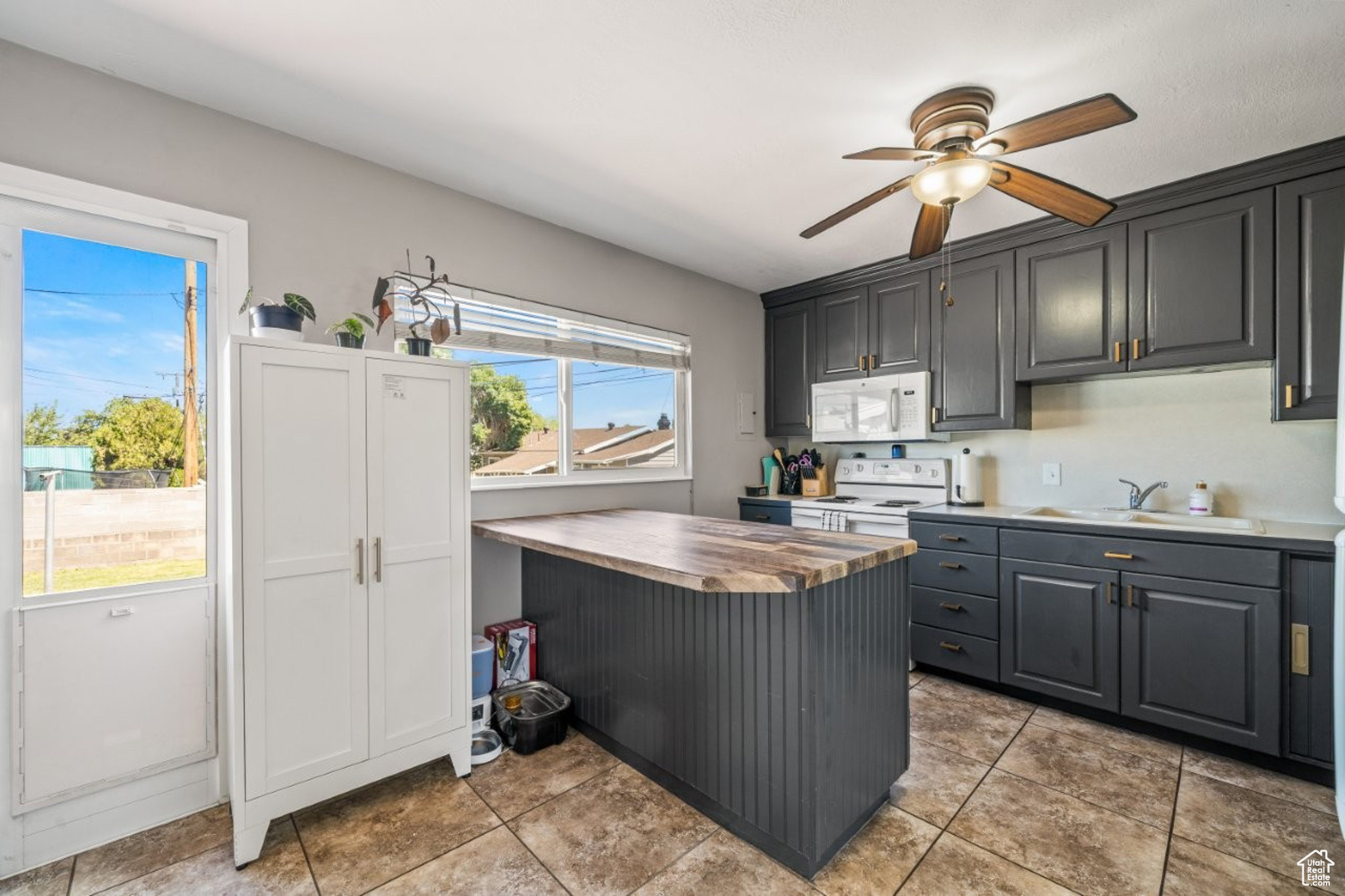 HOFFMAN HEIGHTS - Residential