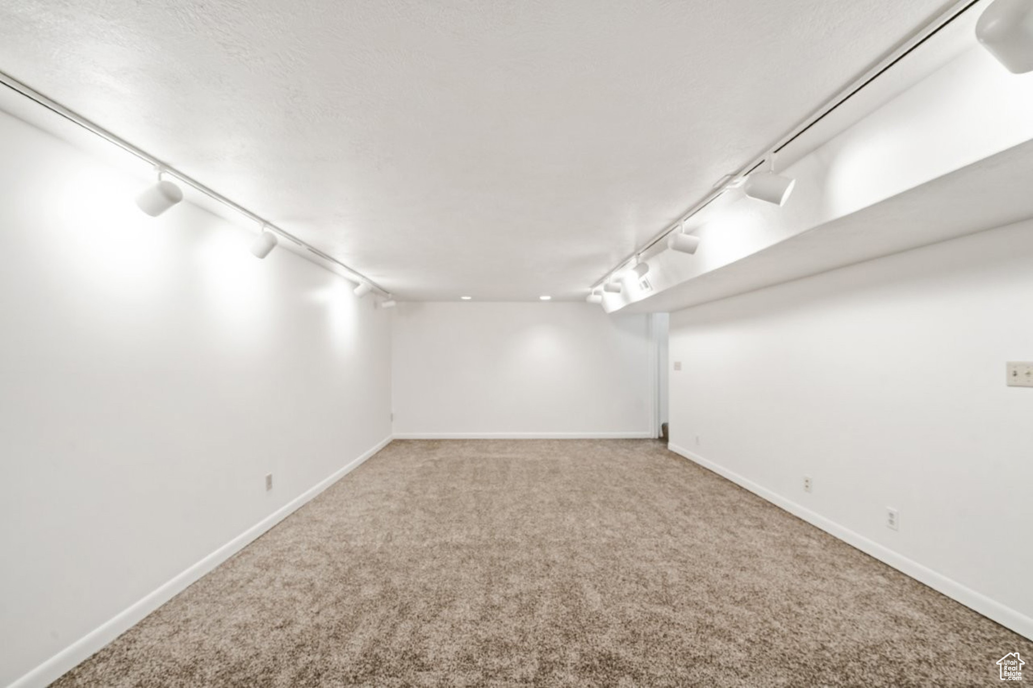 HOFFMAN HEIGHTS - Residential