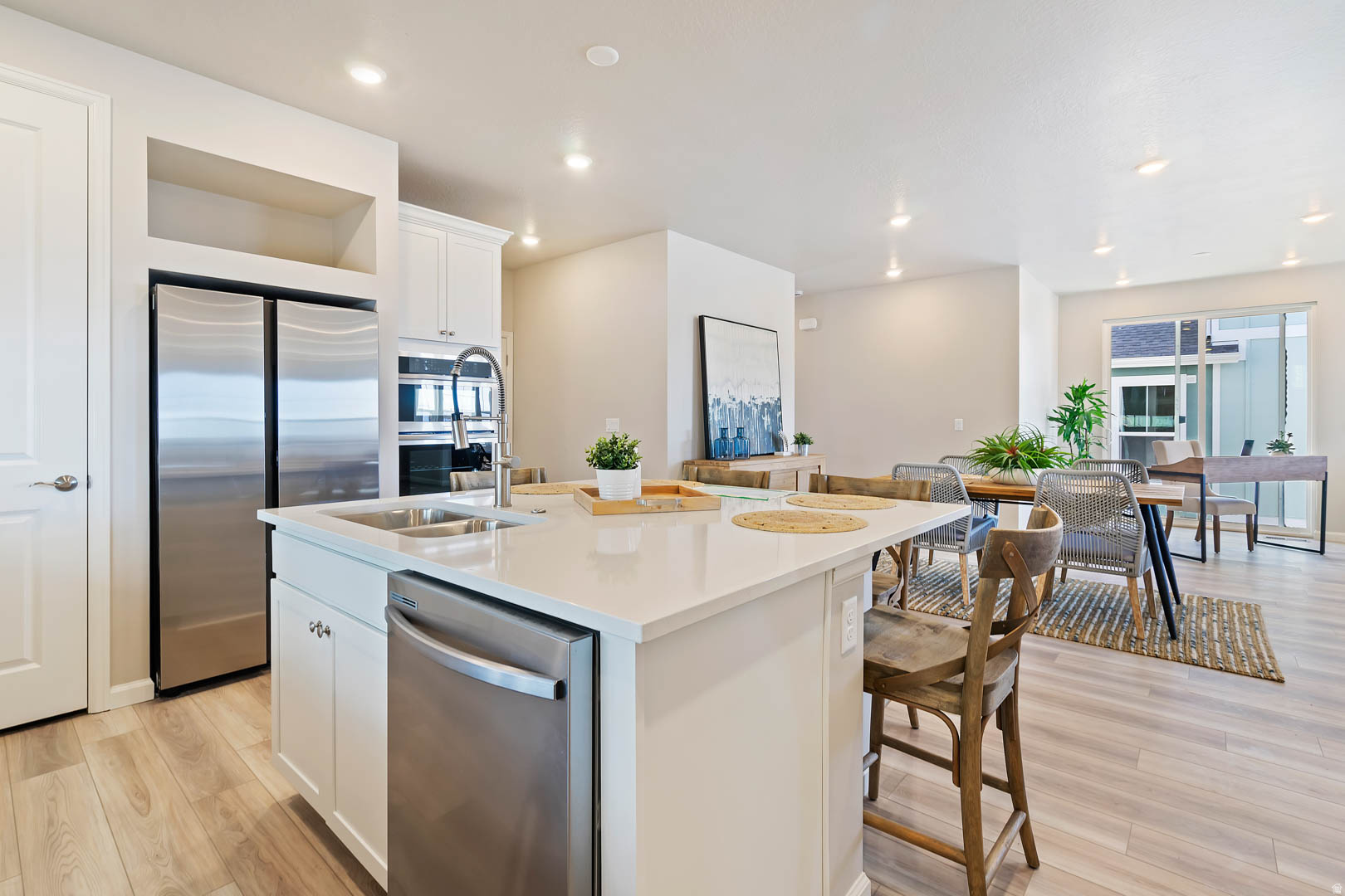 DAYBREAK SPRINGHOUSE - Residential