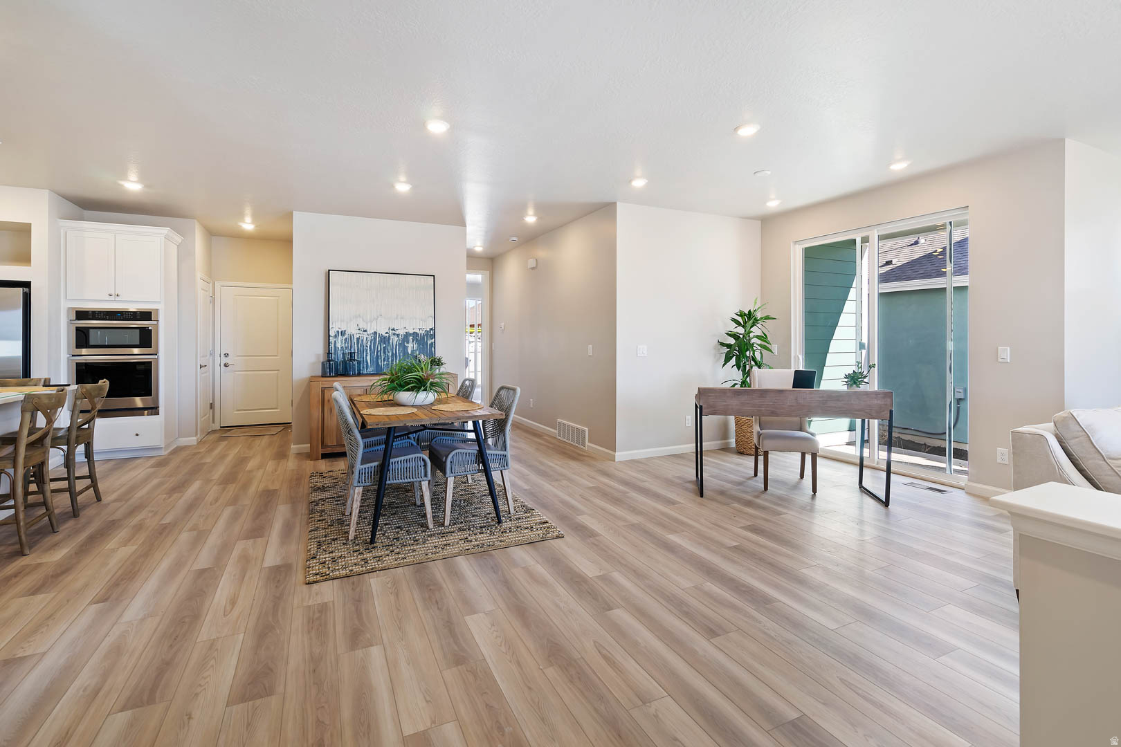 DAYBREAK SPRINGHOUSE - Residential