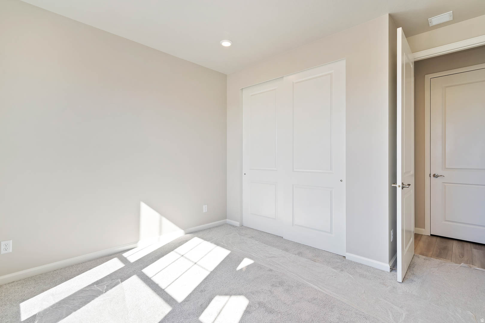 DAYBREAK SPRINGHOUSE - Residential