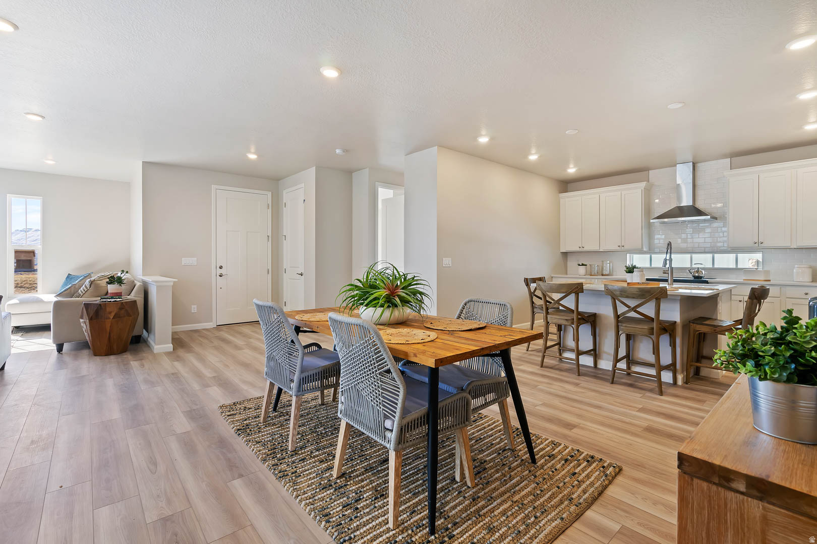 DAYBREAK SPRINGHOUSE - Residential