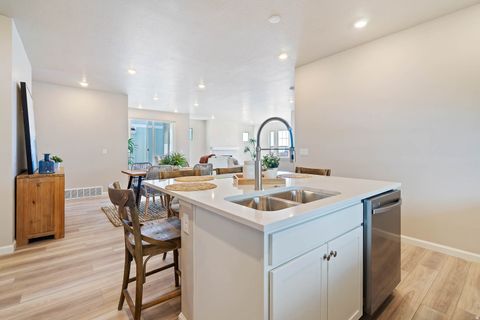 Tiny photo for 6178 W SPARROW VIEW DR, South Jordan, UT 84009 (MLS # 2155720)