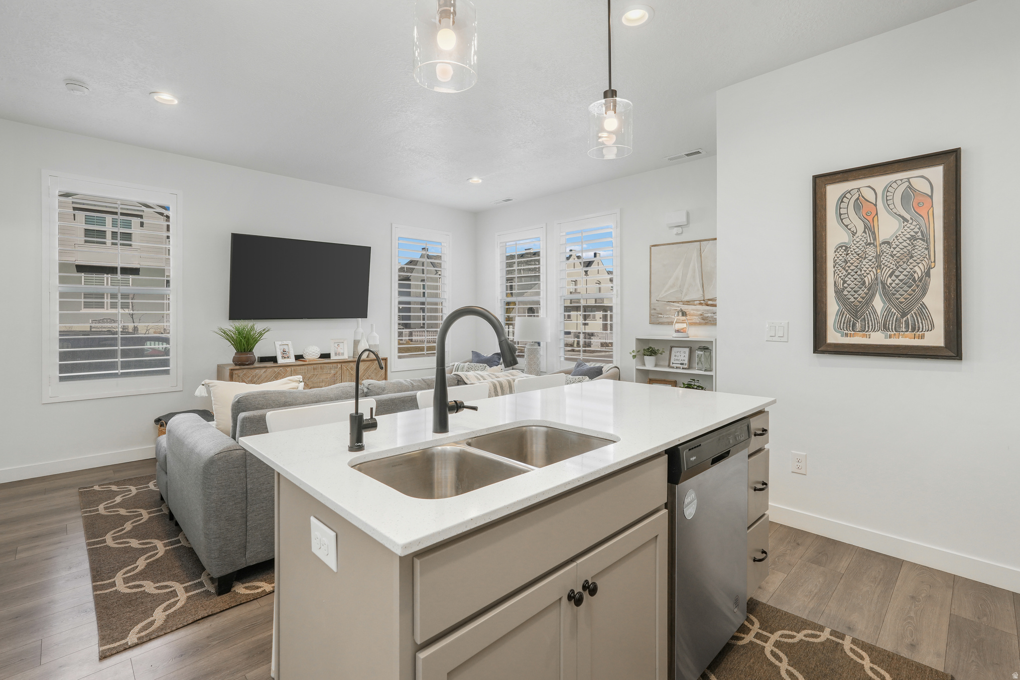 DAYBREAK - Residential