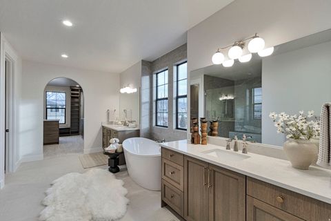 Tiny photo for 315 N AMBER LN W, Layton, UT 84041 (MLS # 2125796)