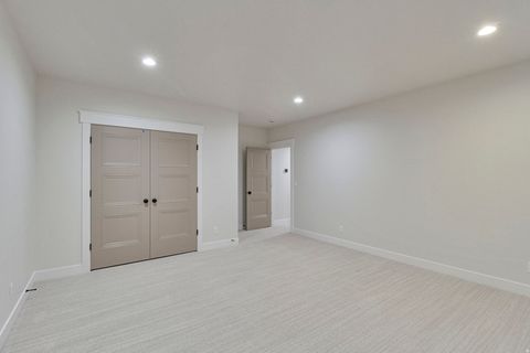 Tiny photo for 315 N AMBER LN W, Layton, UT 84041 (MLS # 2125796)