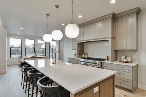 Tiny photo for 315 N AMBER LN W, Layton, UT 84041 (MLS # 2125796)