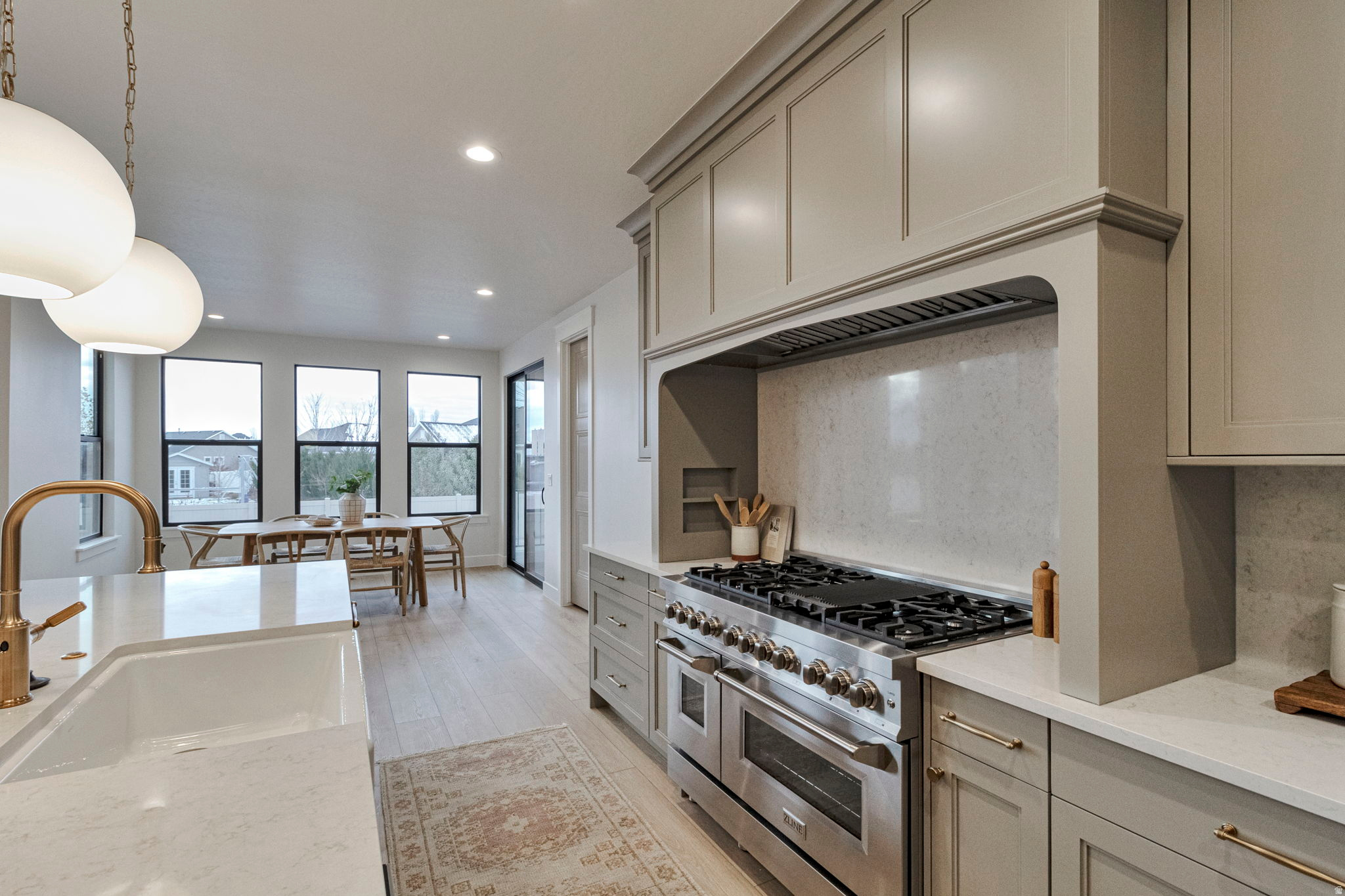 AMBER FIELDS - Residential