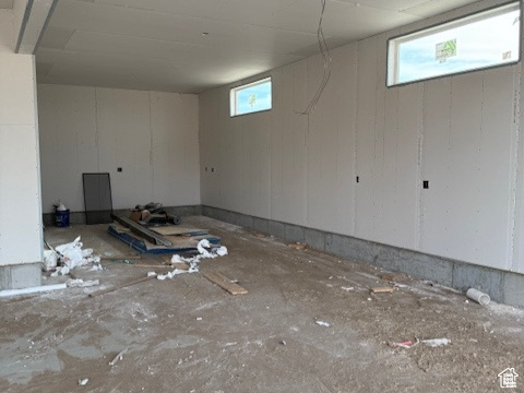 SUMMERLAND RANCHES - Residential