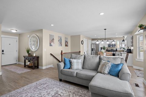 Tiny photo for 278 W LARIAT BLVD S, Saratoga Springs, UT 84045 (MLS # 2173159)