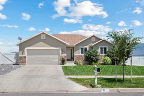 Homes For Sale - 278 W Lariat Blvd<br/> Saratoga Springs, UT 84045