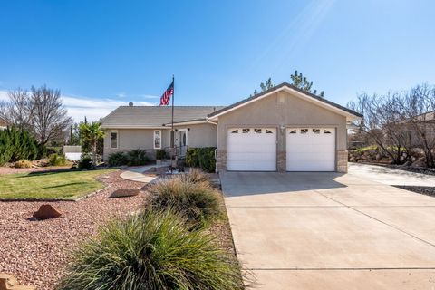 Photo of 70 E ROUNDY RD, Leeds, UT 84746 (MLS # 2141647)