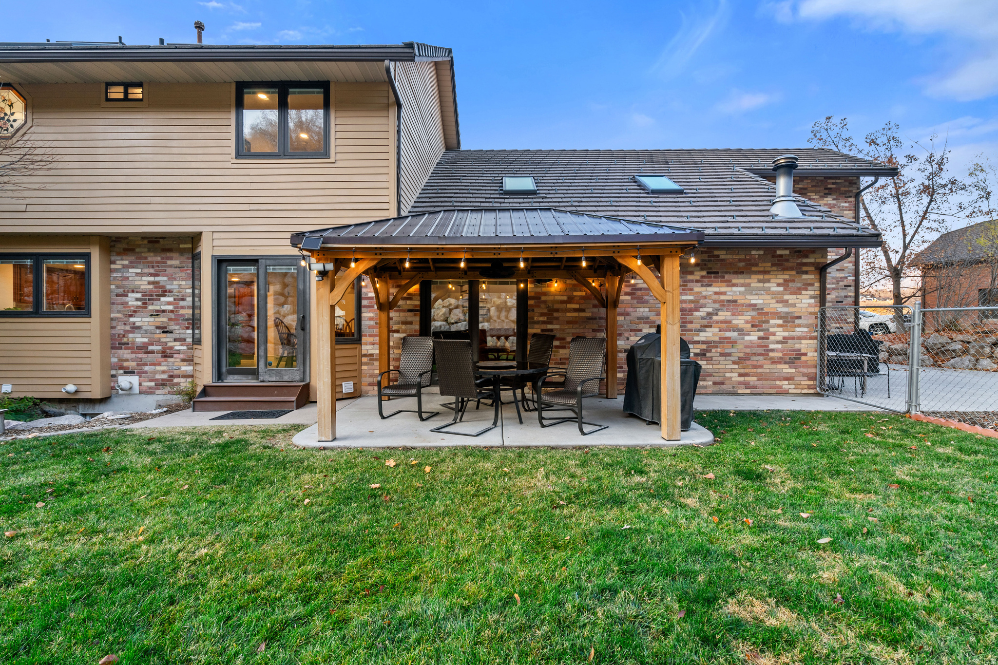 OAK CREEK ESTATES - Residential