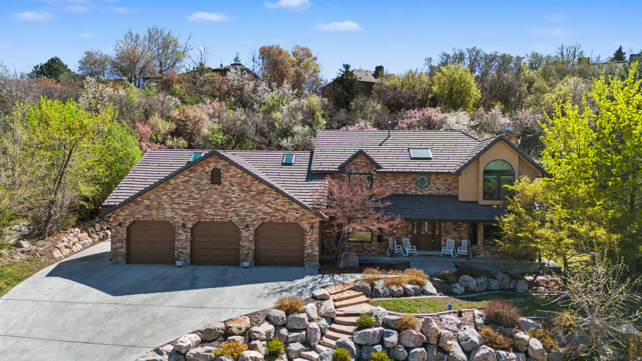 OAK CREEK ESTATES - Residential