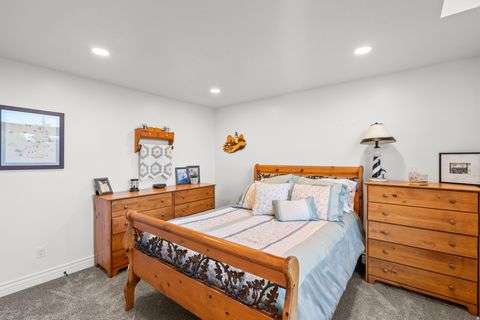 Tiny photo for 1225 E 5275 S, South Ogden, UT 84403 (MLS # 2124616)