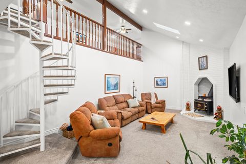 Tiny photo for 1225 E 5275 S, South Ogden, UT 84403 (MLS # 2124616)