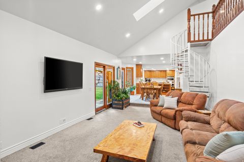 Tiny photo for 1225 E 5275 S, South Ogden, UT 84403 (MLS # 2124616)