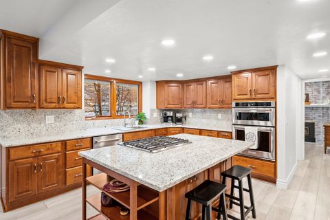 Tiny photo for 1225 E 5275 S, South Ogden, UT 84403 (MLS # 2124616)