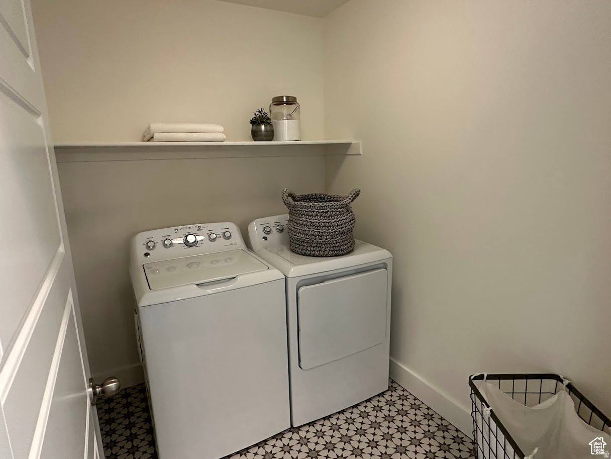 FOX CANYON - Residential