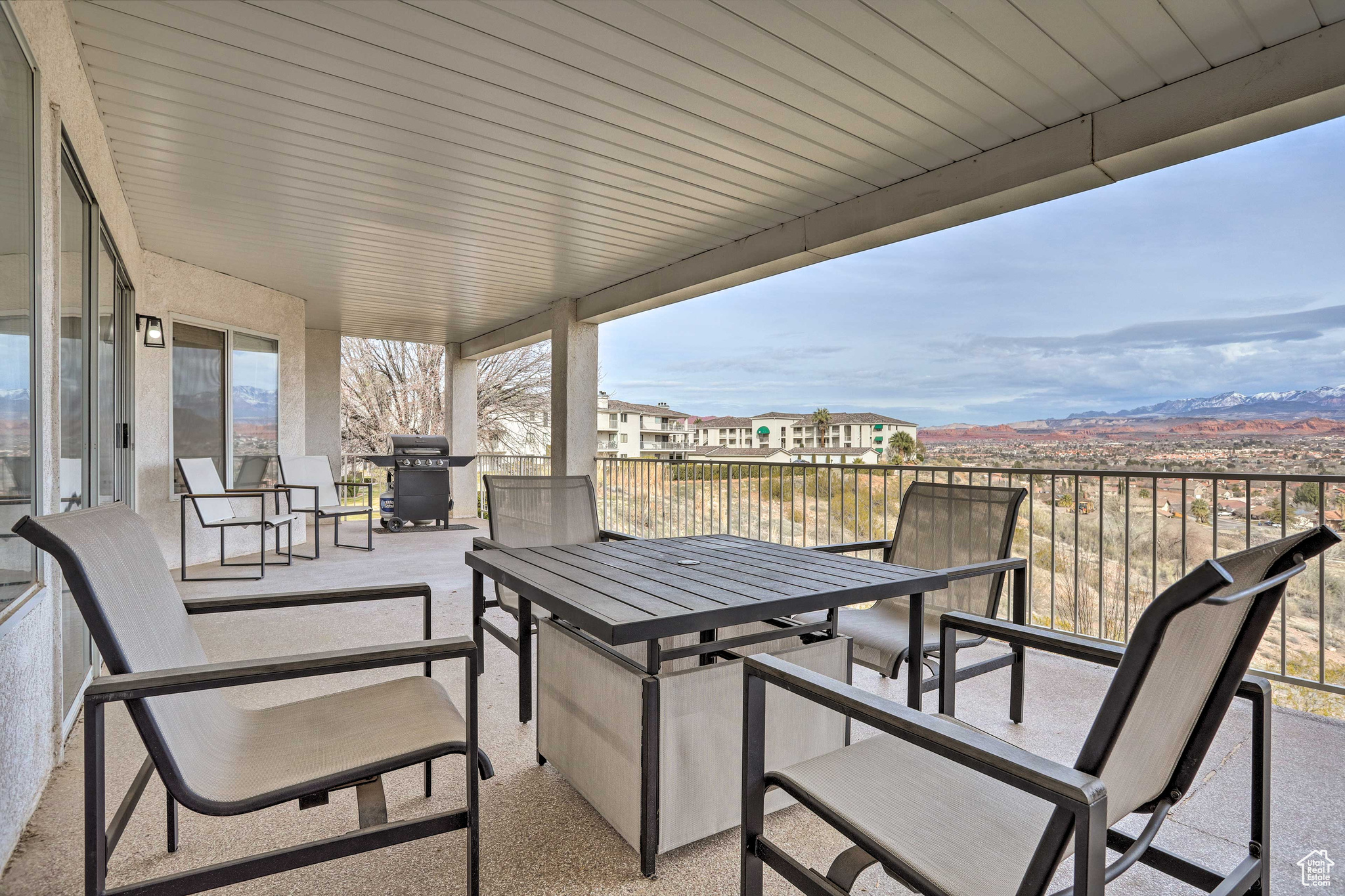 LAS PALMAS RESORT - Residential