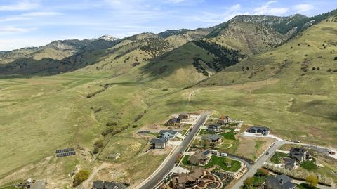 Tiny photo for 2275 E MEADOWLARK LN N, North Logan, UT 84341 (MLS # 2147191)