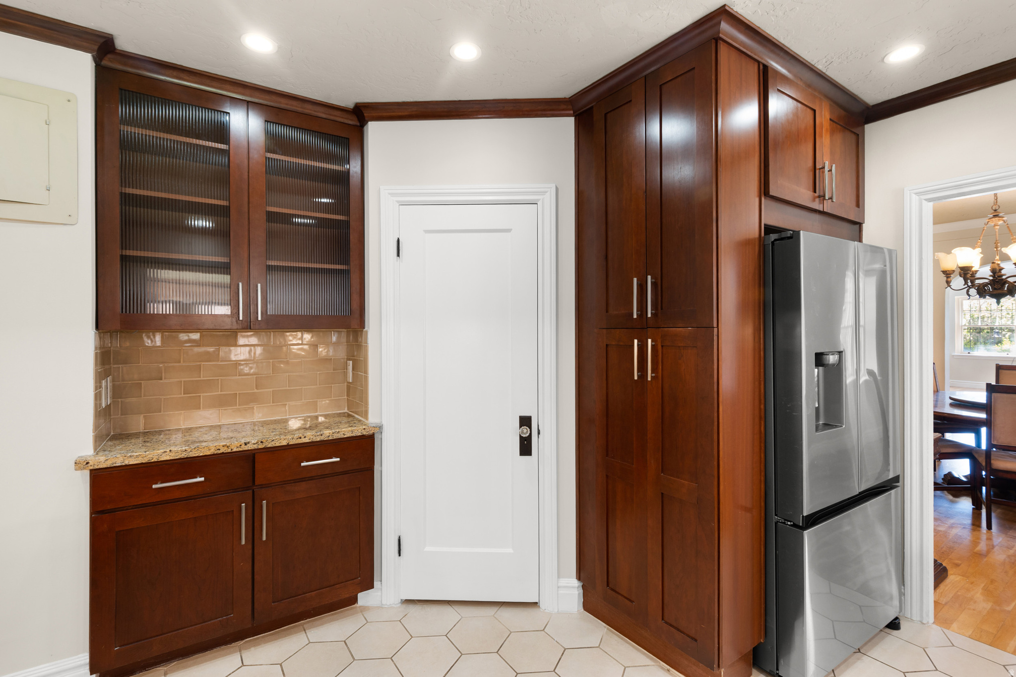 MAYFLOWER - Residential