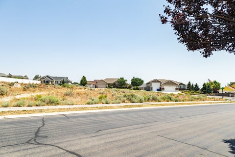 Tiny photo for 9330 N HORIZON DR, Eagle Mountain, UT 84005 (MLS # 2178591)